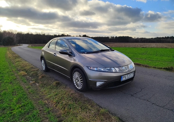 Honda Civic cena 18500 przebieg: 308000, rok produkcji 2007 z Zawichost małe 191